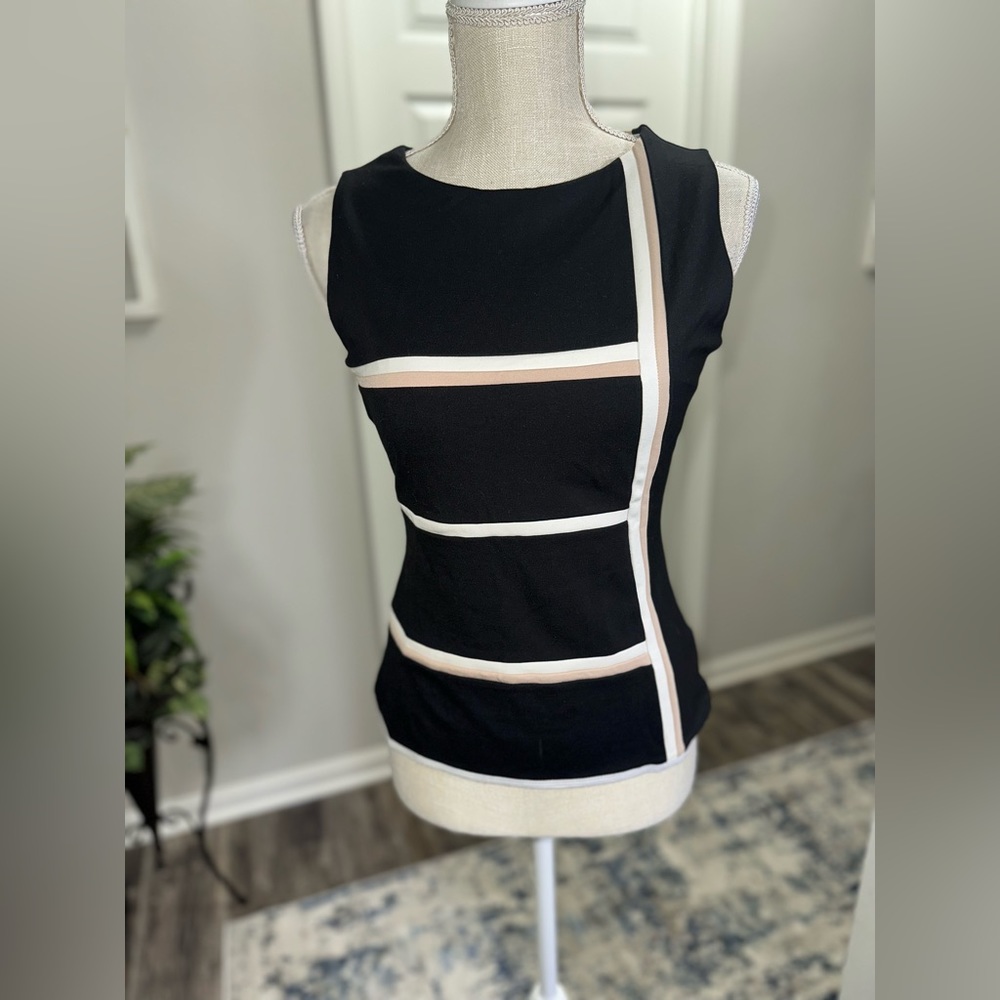 White House Black Market Women’s Black/White/Cream Sleeveless Top Size 4